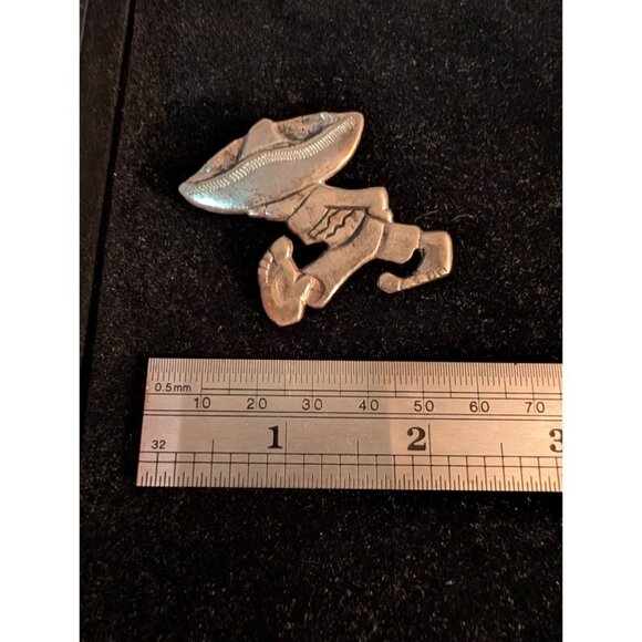 Vintage Mexican Sterling Silver Sombrero Man Brooch Unique Walking Figure Pin - Picture 10 of 13